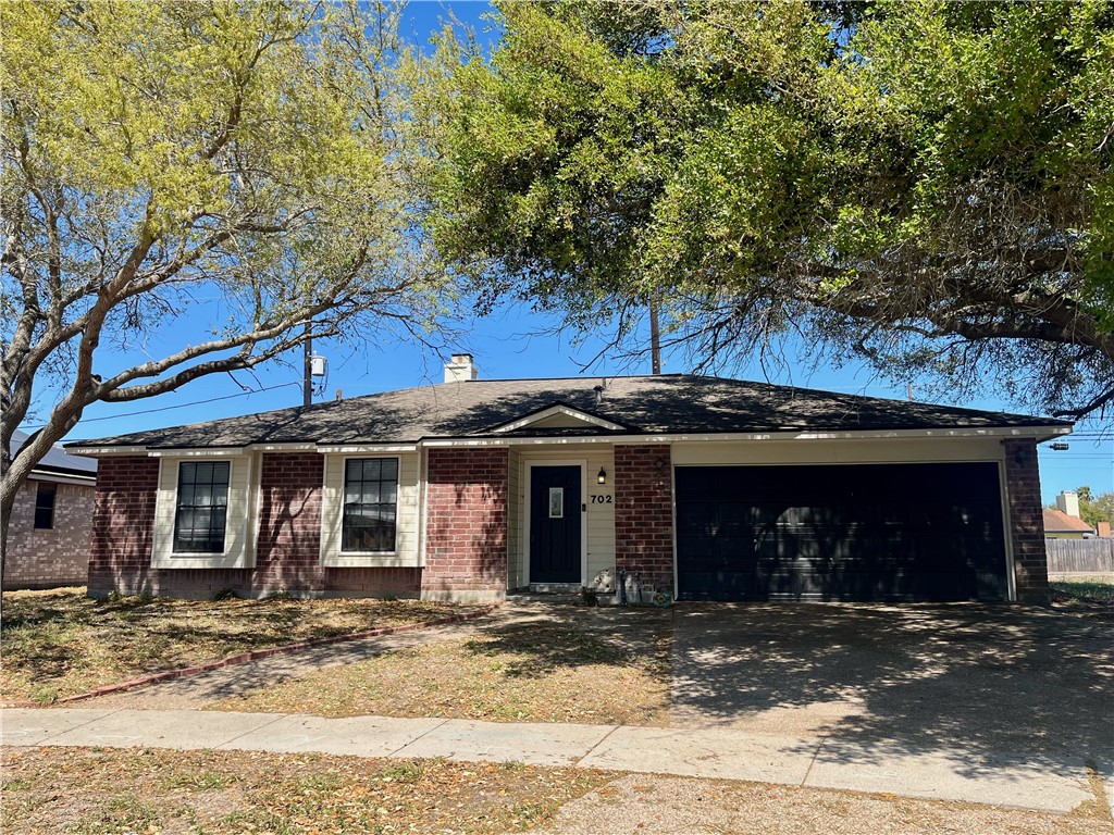 702 Saint Bernadine Dr Property Photo 1