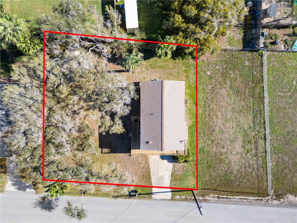 118 Las Palmas Dr Property Photo 4
