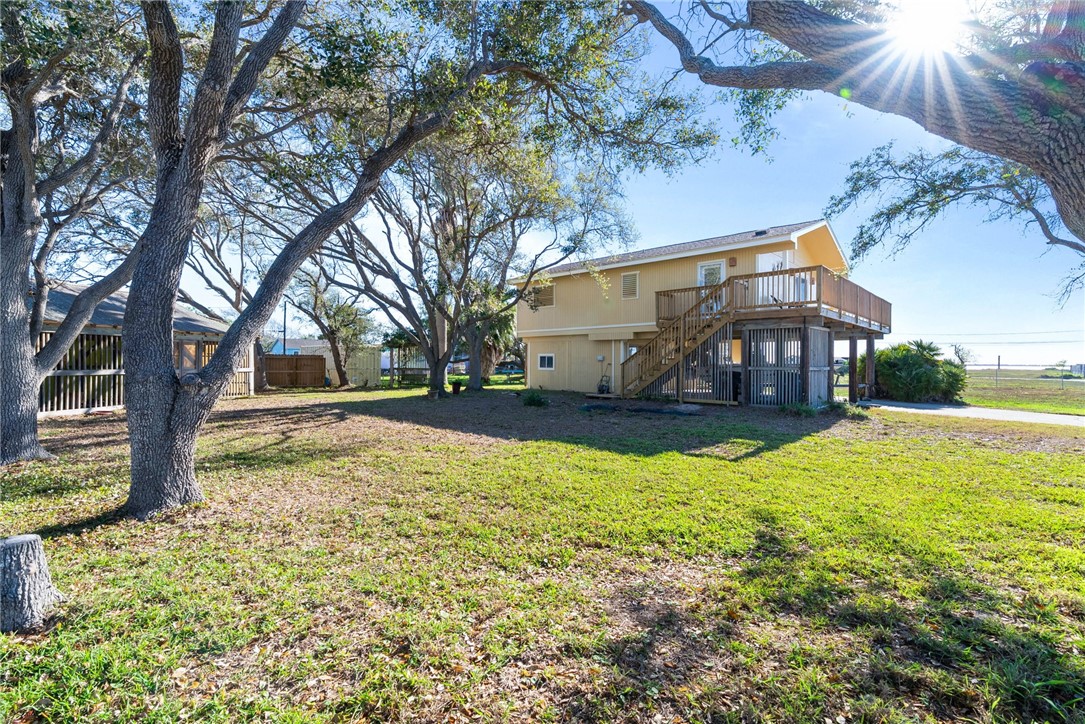 118 Las Palmas Dr Property Photo 31