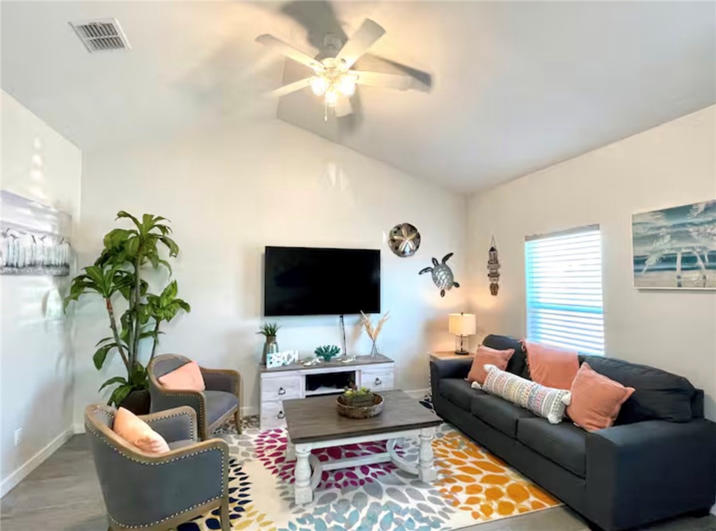 15109 Kokomo Dr Property Photo 3