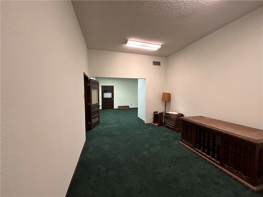 120 Green Ave Property Photo 17