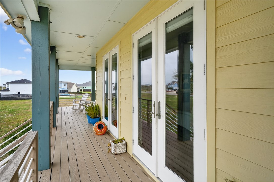 33 Lake Shore Property Photo 3