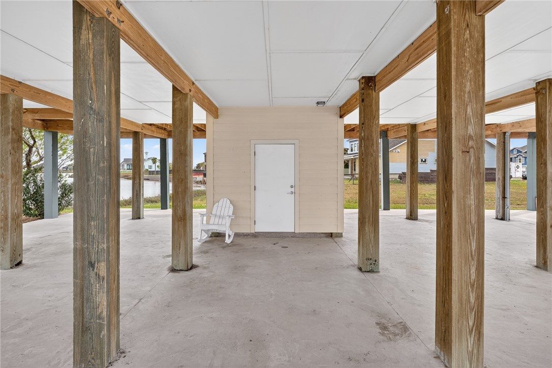 33 Lake Shore Property Photo 36