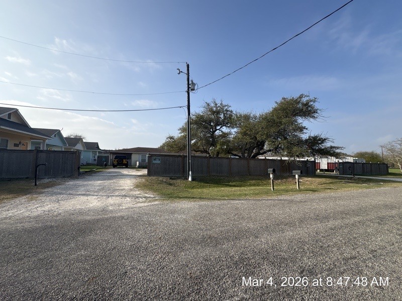 609 W Liberty St 5 Property Photo 12