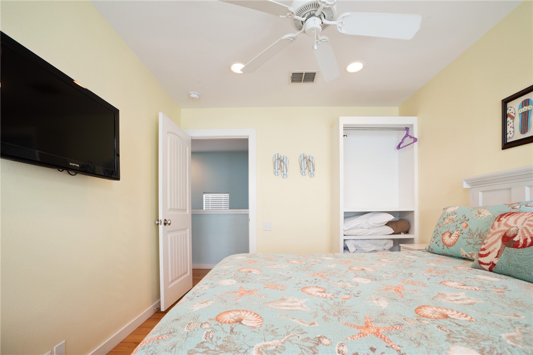 318 S Station St 8 Property Photo 24