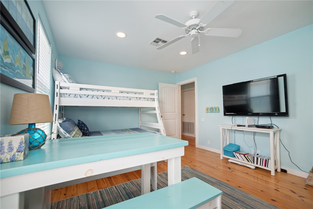 318 S Station St 8 Property Photo 27