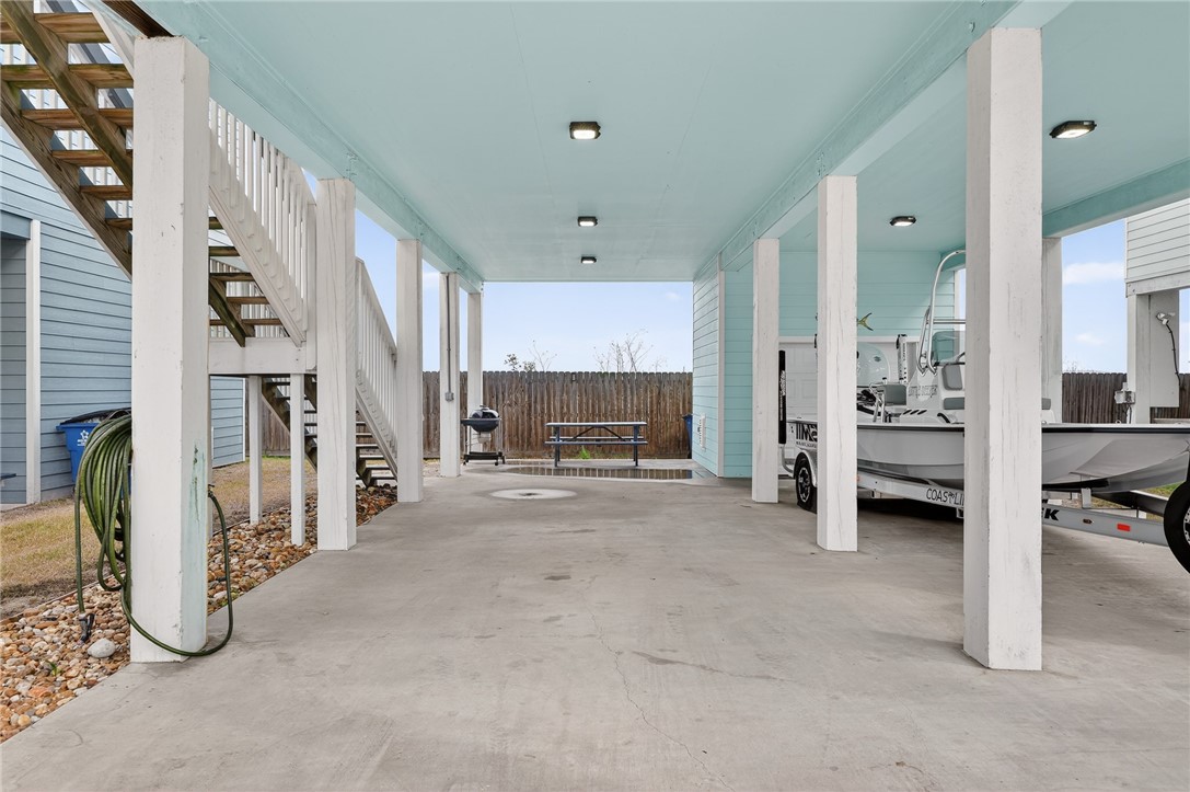 115 Stingray Property Photo 3