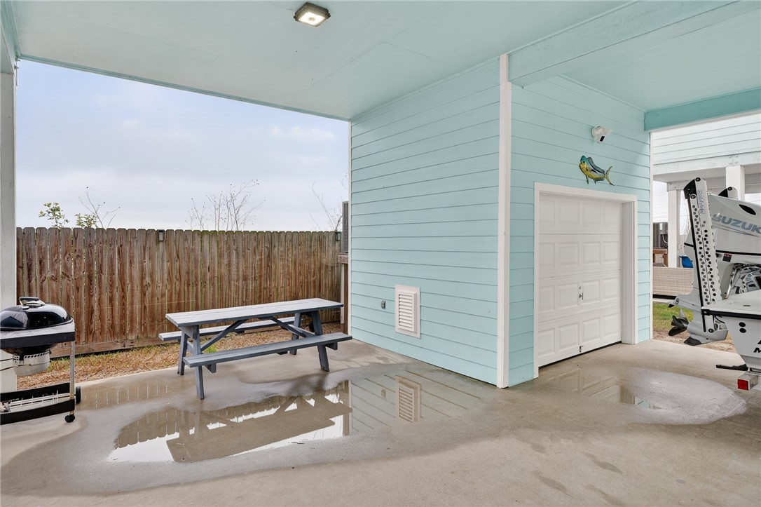 115 Stingray Property Photo 4