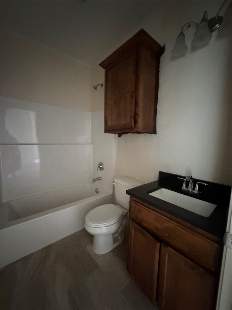 2409 Reyhans Way Dr Property Photo 5
