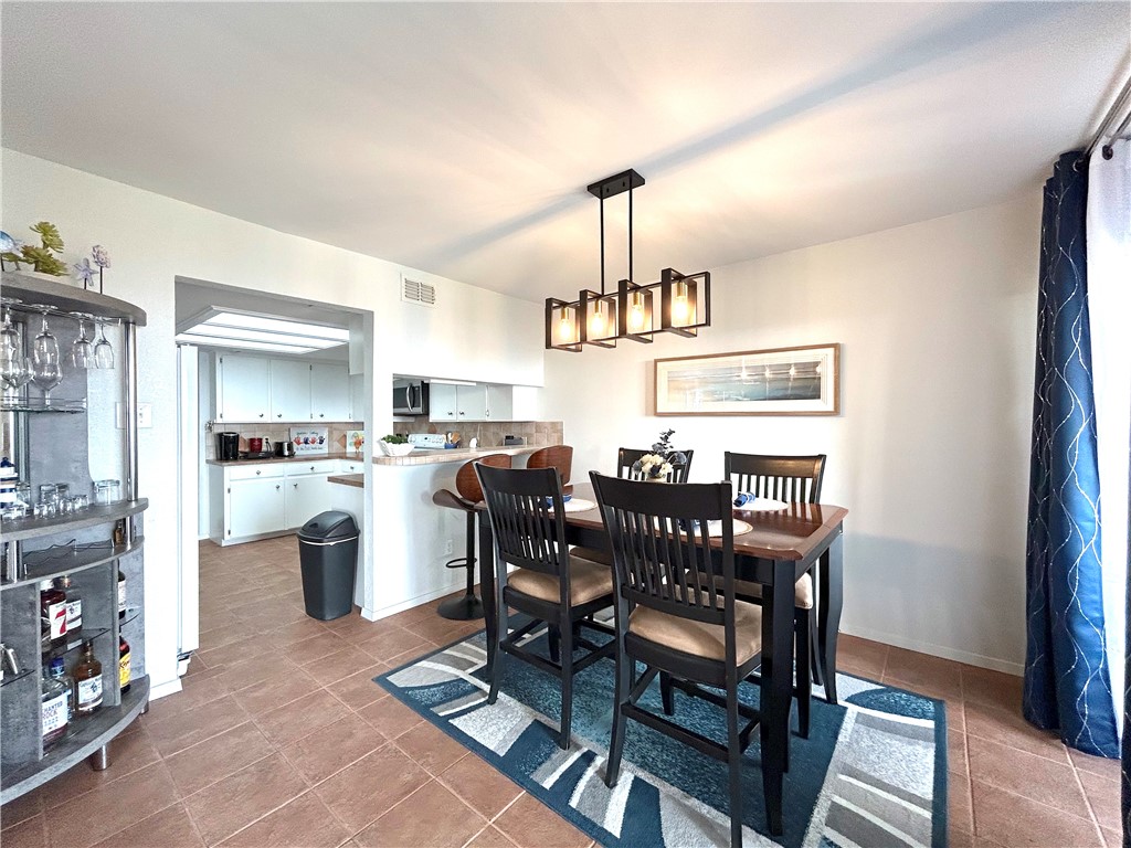 840 Cliff Dr 4 Property Photo 10