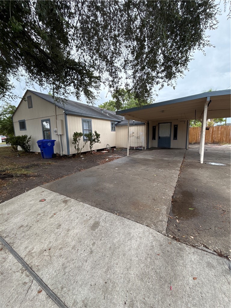 142 Fannin St Property Photo 5