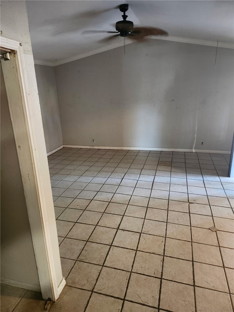 142 Fannin St Property Photo 8