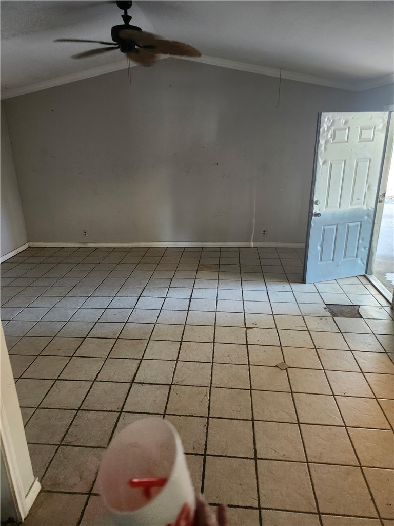 142 Fannin St Property Photo 9