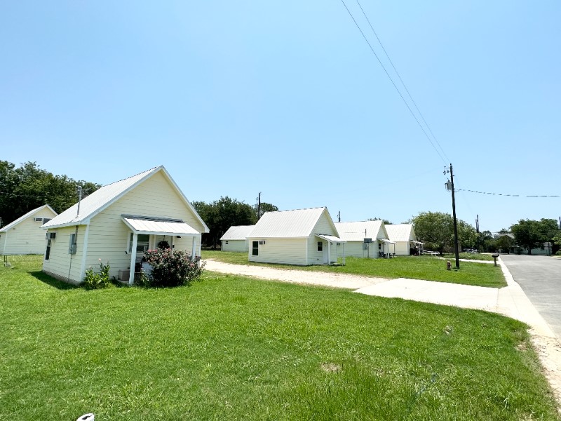 403 Free Timber Ln Property Photo 2