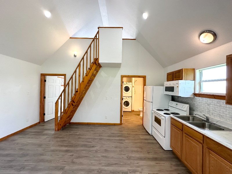 403 Free Timber Ln Property Photo 3