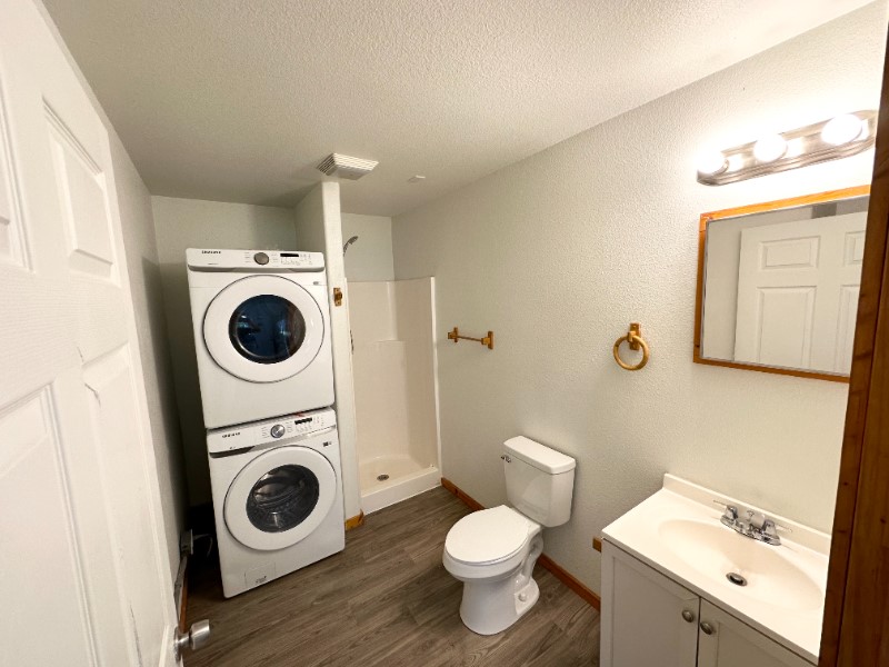 403 Free Timber Ln Property Photo 7