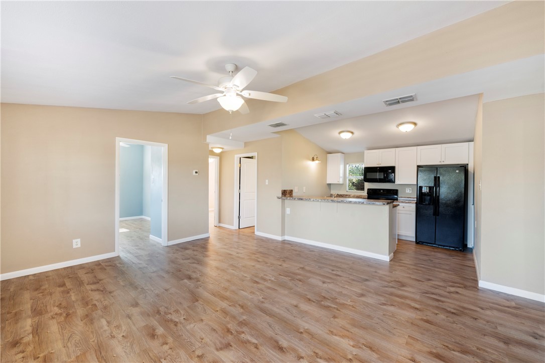 1216 Sea Secret St Property Photo 7