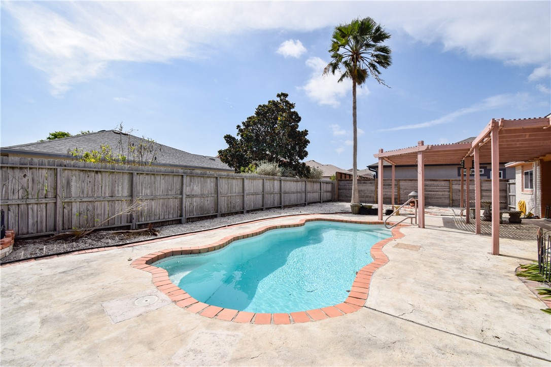 14942 Aquarius St Property Photo 35