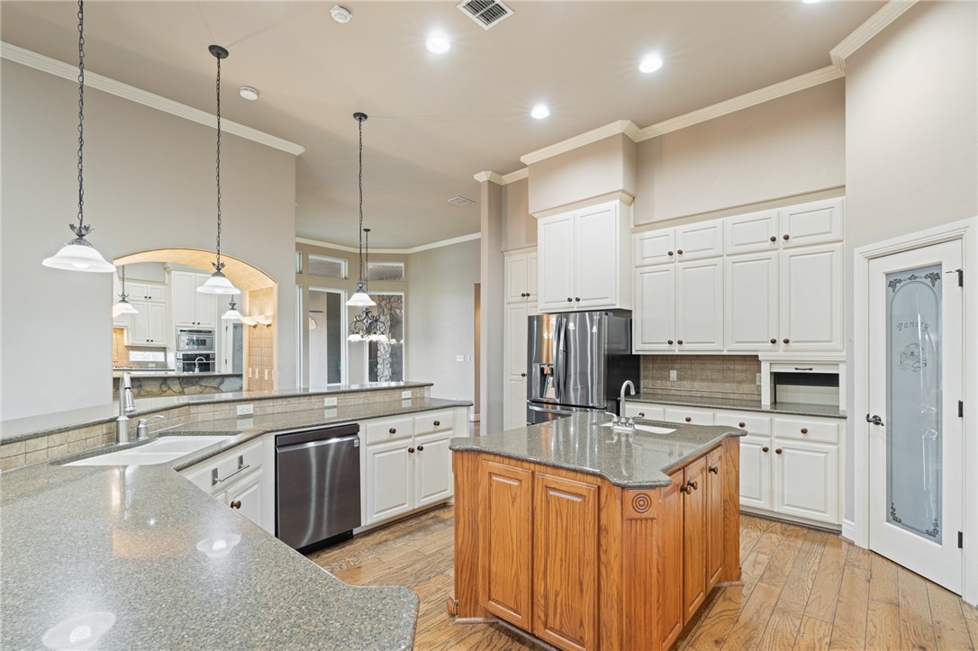 473307 Property Photo 6