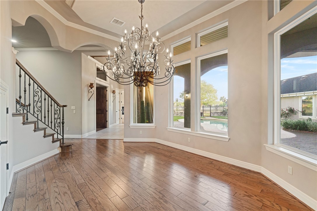 473307 Property Photo 11