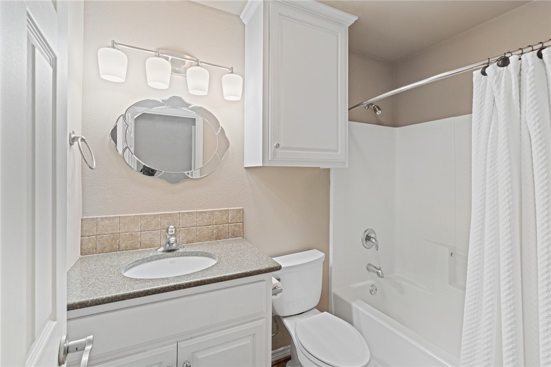 473307 Property Photo 33