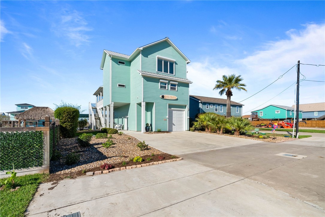 124 Channelview Property Photo 5