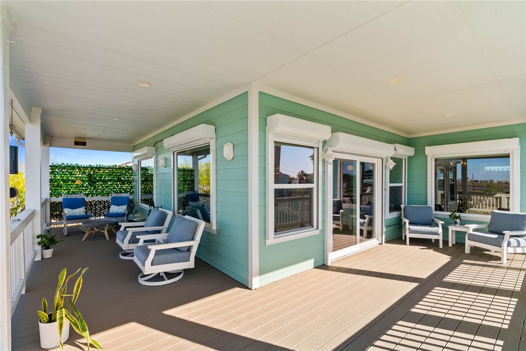 124 Channelview Property Photo 6