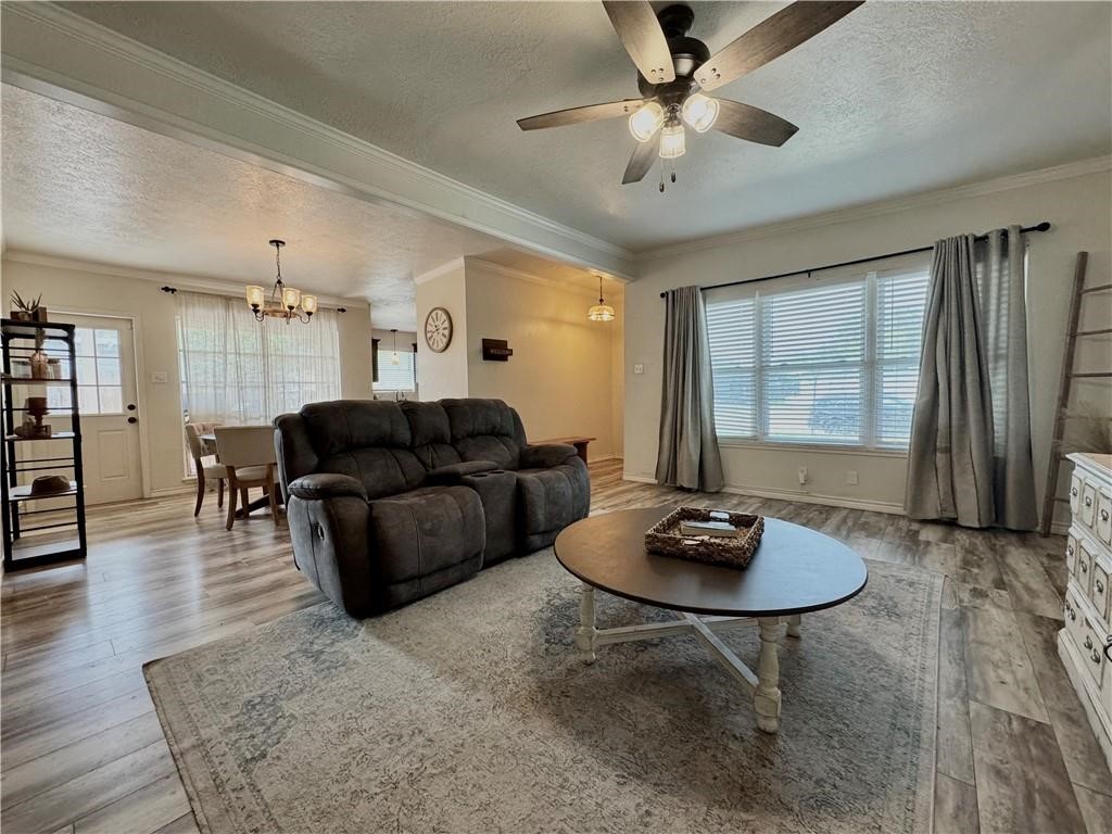 720 Santa Dolores Property Photo 4