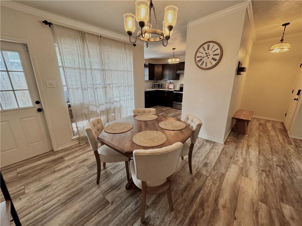 720 Santa Dolores Property Photo 8