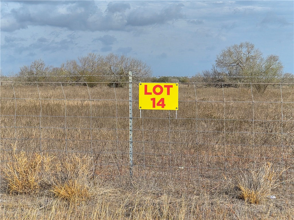 Lot 14 2180 County Road E Property Photo 2