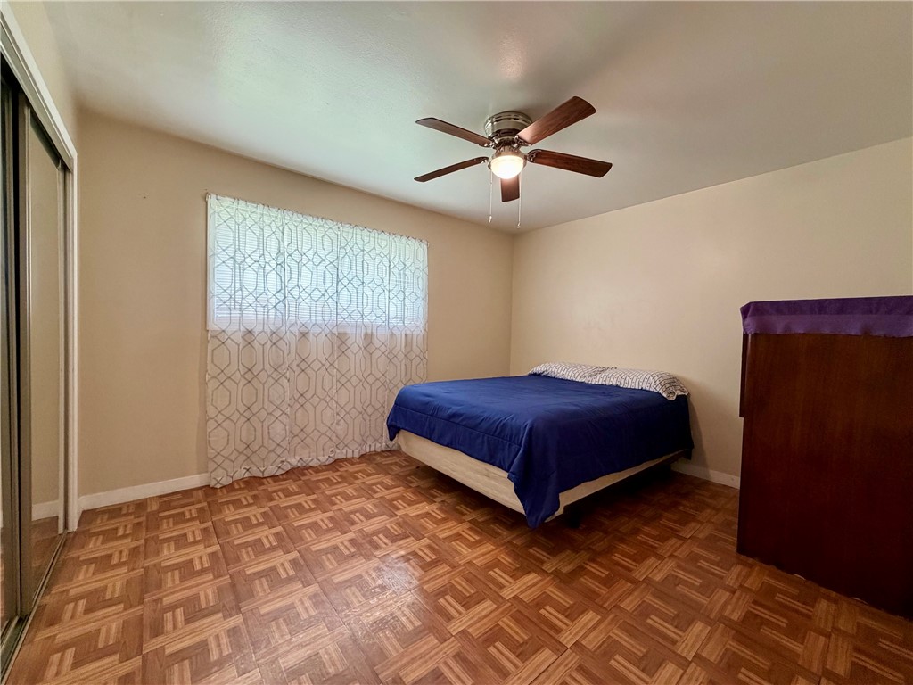 919 W Avenue G Ave Property Photo 12
