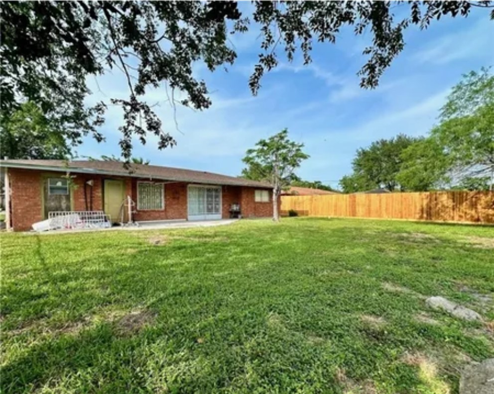 919 W Avenue G Ave Property Photo 18