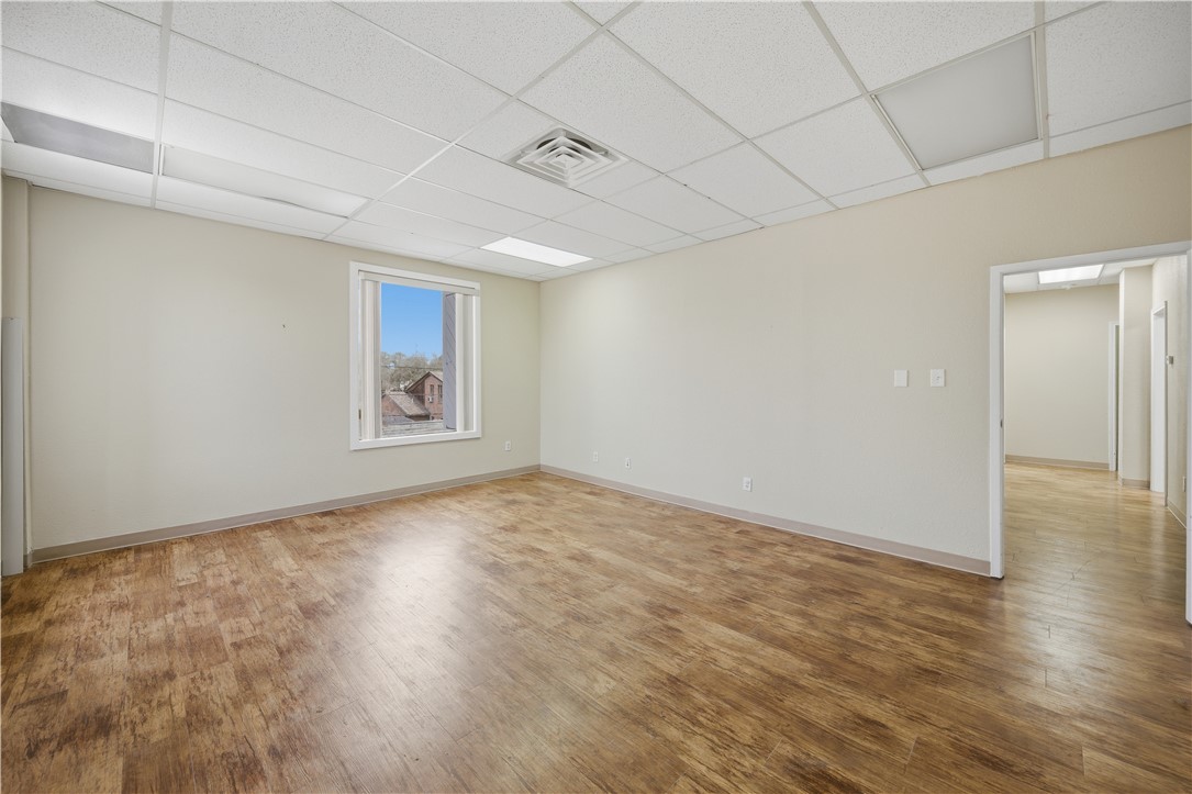 5959 S Staples St Property Photo 15