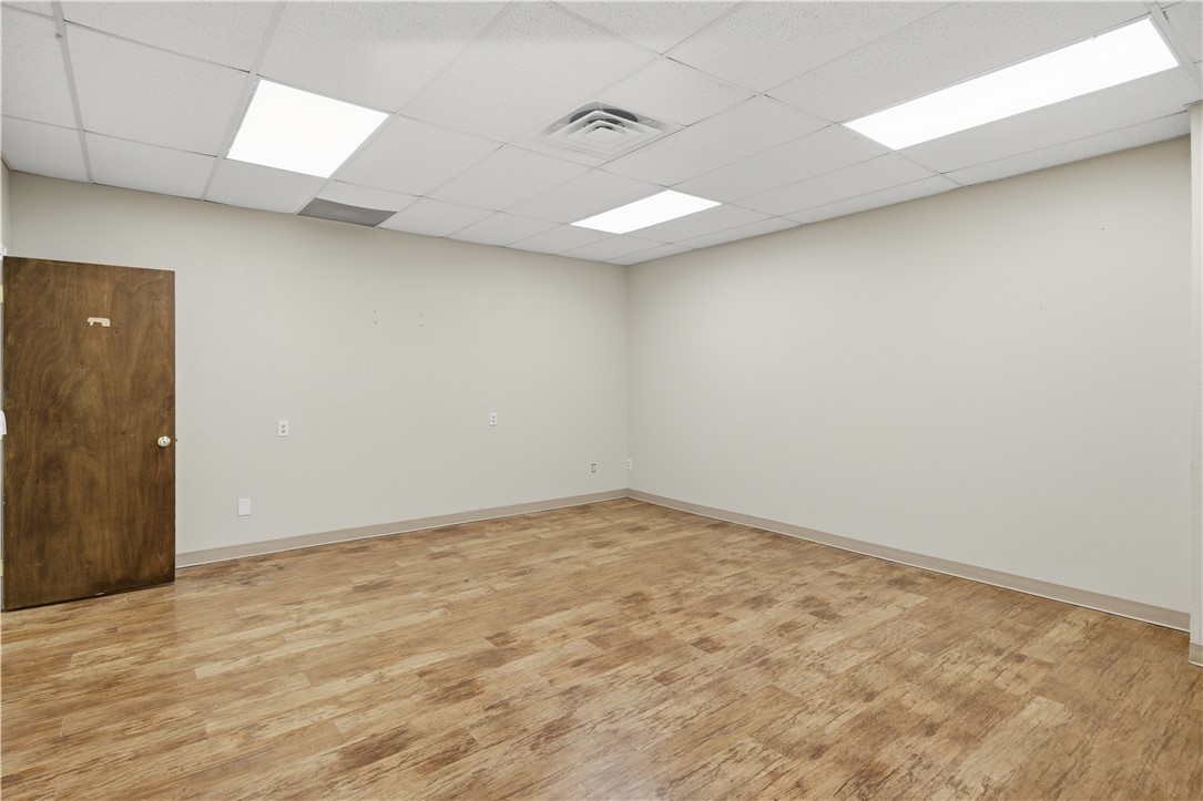 5959 S Staples St Property Photo 21