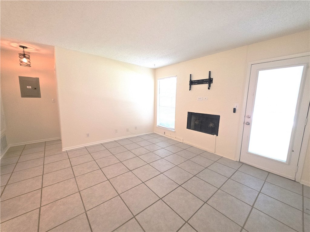 302 Saint Andrews St E-103 Property Photo 10