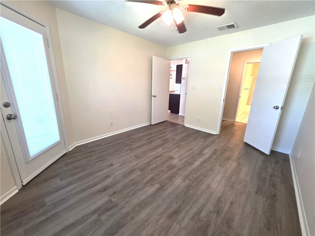 302 Saint Andrews St E-103 Property Photo 11