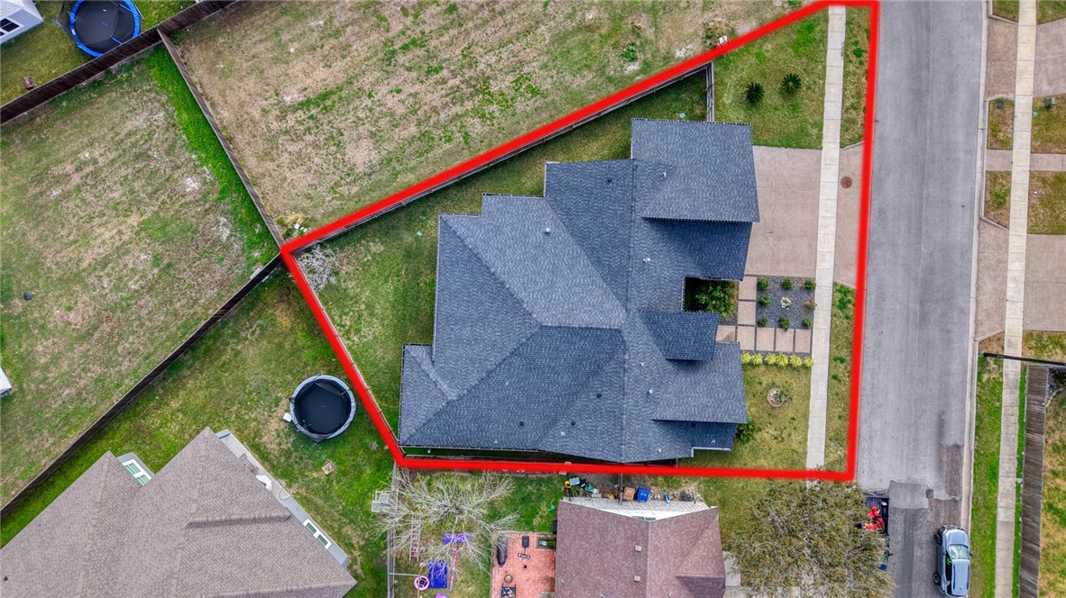 6826 Northwind Dr Property Photo 31