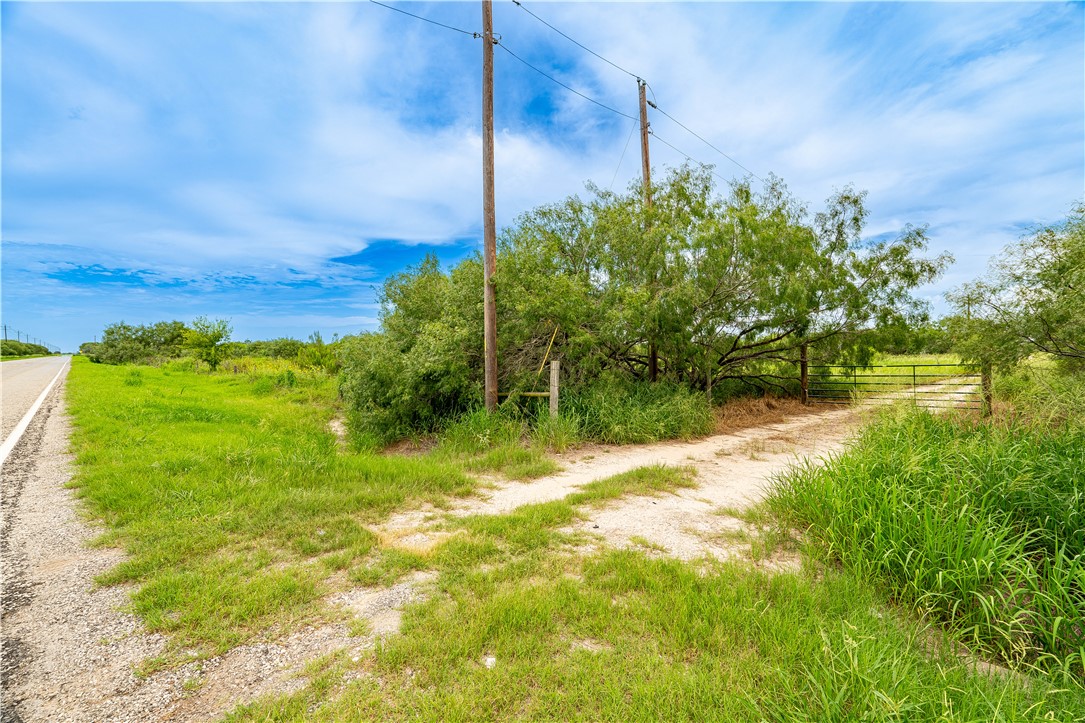229 Fm 628 Property Photo 3