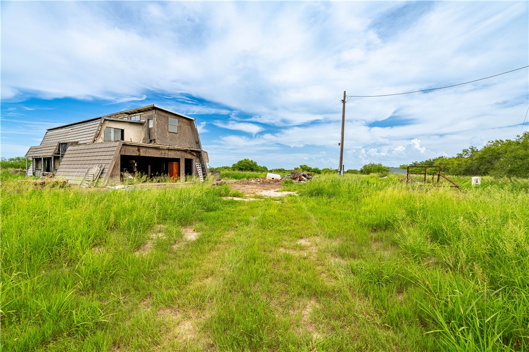 229 Fm 628 Property Photo 7