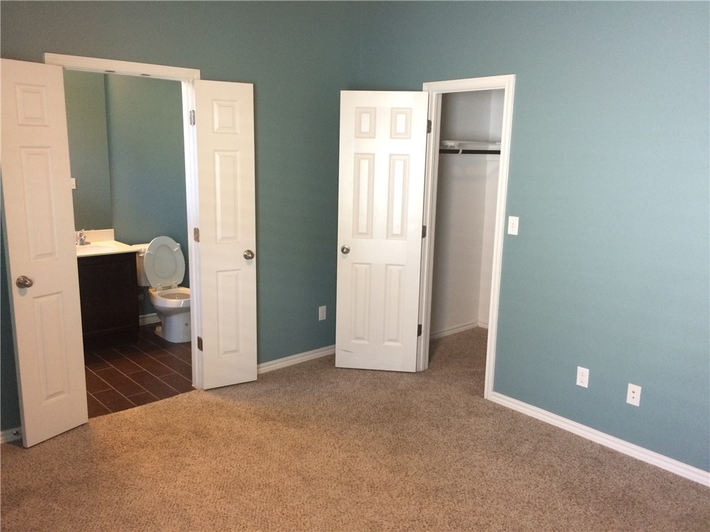 3705 Southlake Park Property Photo 5