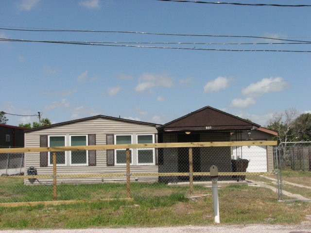 420 Anchor St Property Photo 1