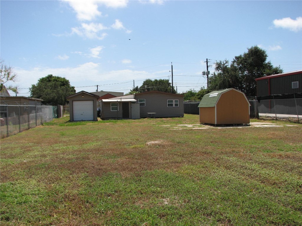 420 Anchor St Property Photo 14