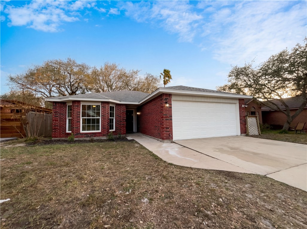 2175 Timberleaf Property Photo 1