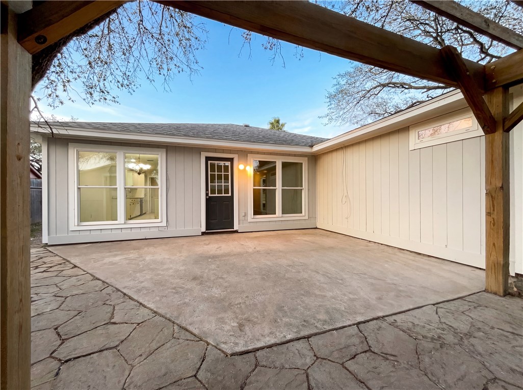 2175 Timberleaf Property Photo 5