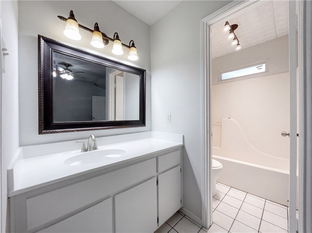 2175 Timberleaf Property Photo 13