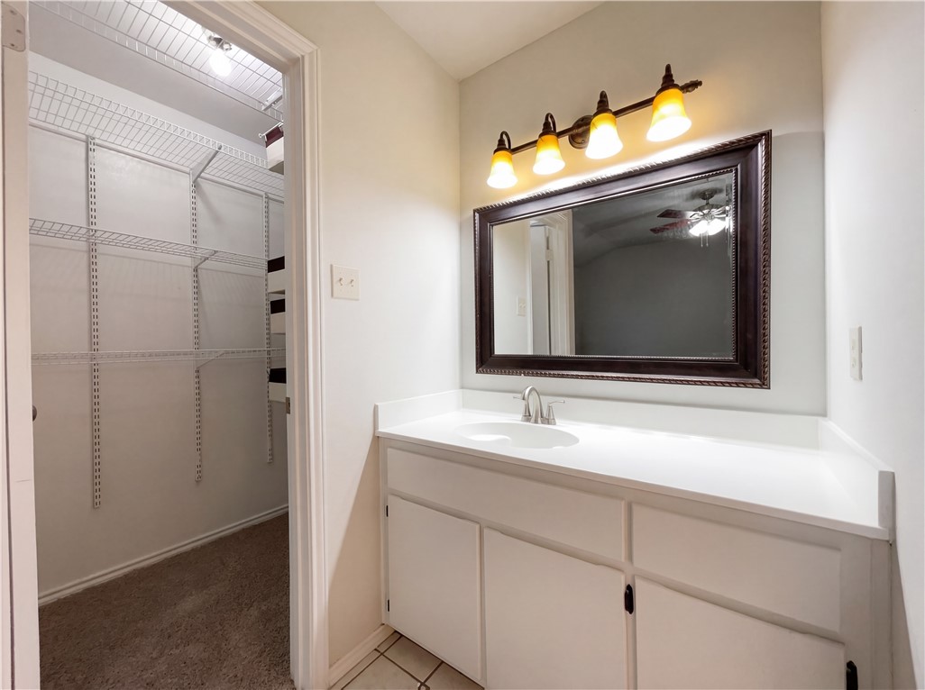 2175 Timberleaf Property Photo 14