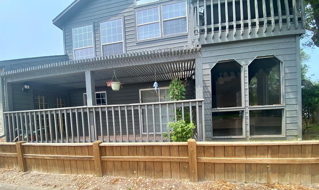 210 Oak Bay St Property Photo 1