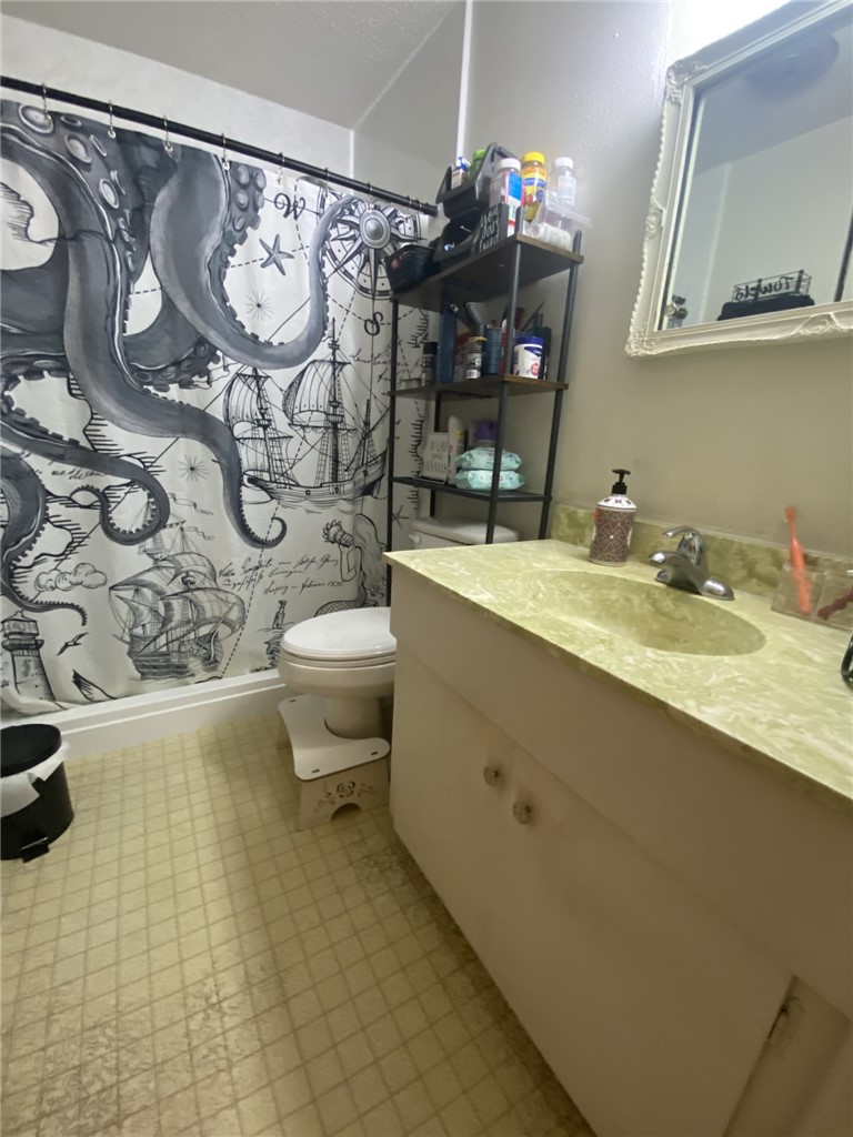 1601 Andrea St Property Photo 14
