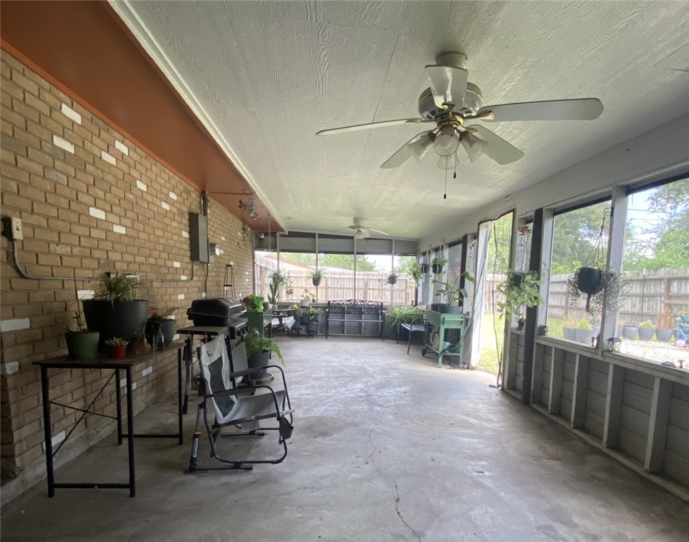 1601 Andrea St Property Photo 20
