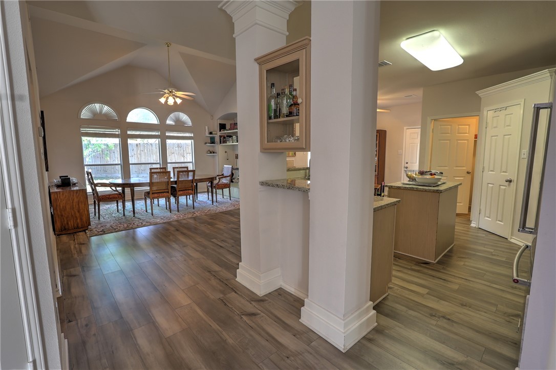 7417 Lake Micala Dr Property Photo 9